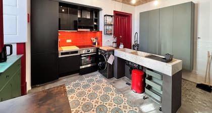 Your home in the heart of the historic center of Evora