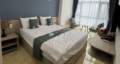 Like Hotel