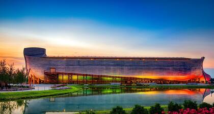 Lodge 111 at Eden Reserve—Safari Cabin Near Ark