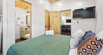 Lodge 119 at Eden Reserve—Safari Cabin Near Ark