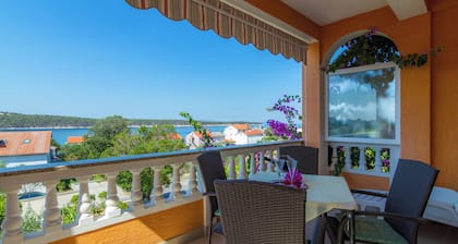 Apartment mit Meerblick