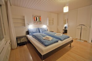 Classic Apartment | 1 bedroom, free WiFi, bed sheets - Apartment Hirle (Zermatt)