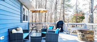 Cozy Family/Pet Friendly Country Cottage  