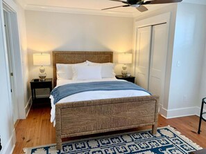 1 habitación, escritorio, tabla de planchar con plancha y wifi gratis 