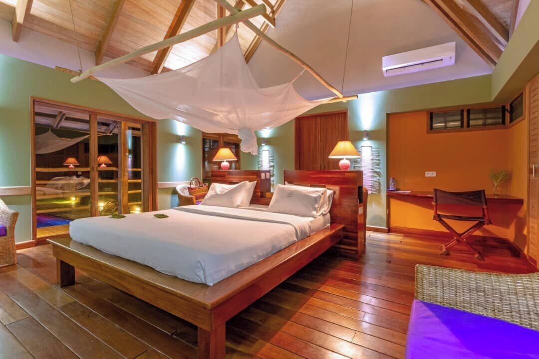 Island Cape South (2 Bedrooms) | Premium bedding, memory-foam beds, desk, laptop workspace
