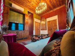 Superior Room, Sea View | Frette Italian sheets, premium bedding, down comforters, desk - Alaz Restoran Turizm (Ordu)