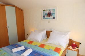 Room - Apartment mit Meer- und Hügelblick (Barbat)