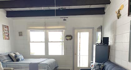 Charming Lakefront Studio Condo