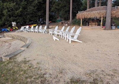 Charming Lakefront Studio Condo