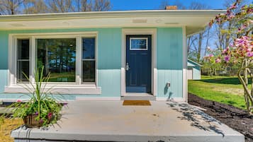 Cottage (2 Bedrooms) | Interior