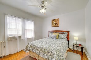 Interior - Trendy South Euclid Apt - 5 Mi to Cleveland Clinic (South Euclid)