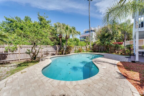 New Smyrna Beach Home w/ Pool - Walk to Beach!