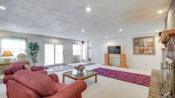 Apartment (0 Bedroom) | Interior