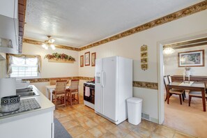 Apartment (0 Bedroom) | Interior - Spacious Studio - 5 Mi to MGM Northfield Park! (Maple Heights)