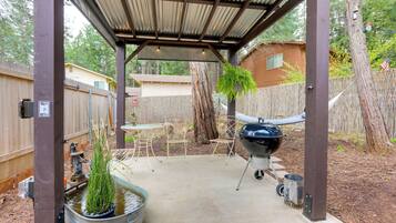 Apartment (0 Bedroom) | Interior