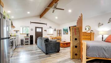 Apartment (0 Bedroom) | Bahagian dalam