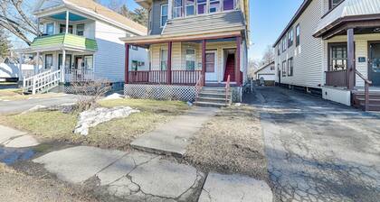 Schenectady Vacation Rental ~ 18 Mi to Albany!
