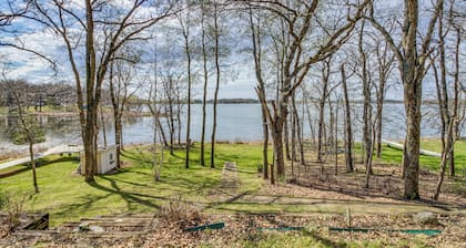 Pelican Rapids Lake House w/ Water Views + Dock!