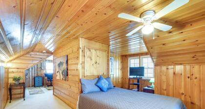 Cleveland Heights Home w/ Sunroom: Park Across St!