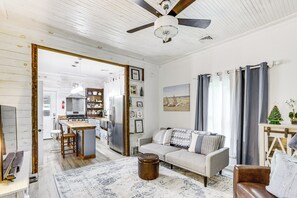 House (3 Bedrooms) | Front of property