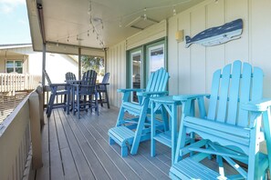 屋外ダイニングエリア