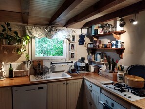 Four, plaque de cuisson, lave-vaisselle