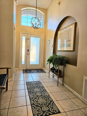 Interior - Spacious 4BR 3BA with *POOL**2 MASTER SUITES*WiFI (Kissimmee)