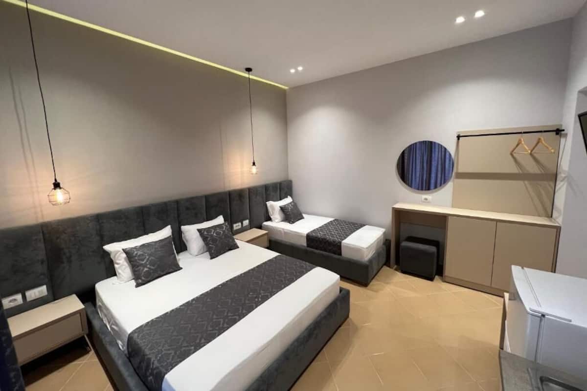 Blackout curtains, free WiFi, bed sheets