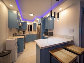 Apartment, 1 Bedroom, Balcony, Garden View | Private kitchen