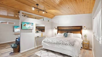 1 bedroom, desk, iron/ironing board, free WiFi