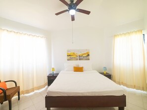 公寓, 3 間臥室, 庭院, 花園景觀 | 4 間臥室