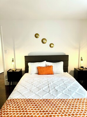 2 soverom, strykejern/-brett, wi-fi og sengetøy