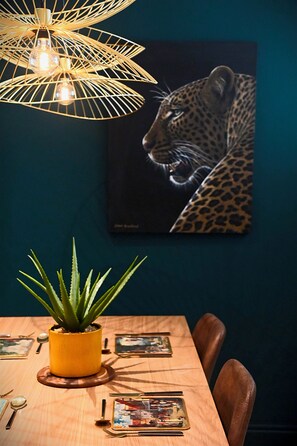 Dining - Luxury African Gem in Historic Stellenbosch (Stellenbosch)