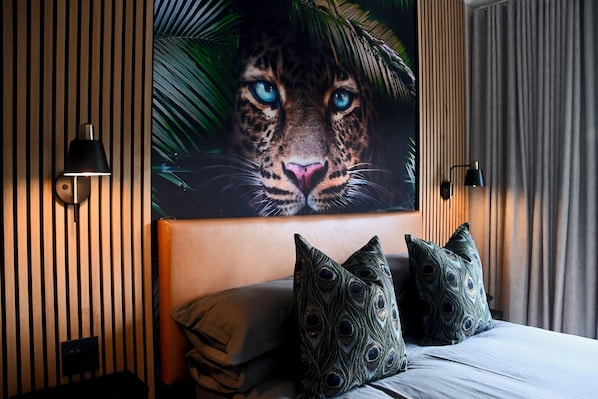 2 bedrooms, desk, iron/ironing board, WiFi - Luxury African Gem in Historic Stellenbosch (Stellenbosch)