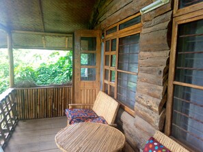 Zimmersafe, Verdunkelungsvorhänge, schallisolierte Zimmer