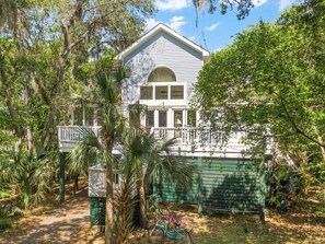 Exterior - Classic Coastal Cottage 3 BR 3.5 Baths Walk to Marina, Beach and Old Baldy (Bald Head Island)