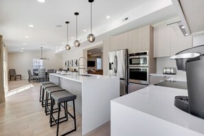 Fridge, microwave, oven, stovetop - Spacious Historic Home with Hot Tub, Sauna, Grill (Kintnersville)