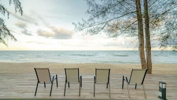 Presidential Villa, 4 Bedrooms, Beachfront | Beach/ocean view