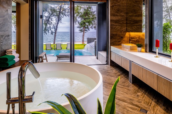 Family Villa, 2 Bedrooms, Beachfront | Bathroom | Hair dryer, slippers, bidet, towels