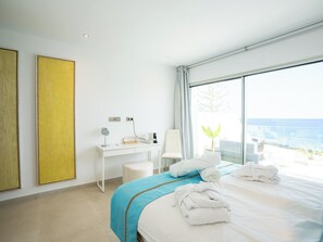 3 habitaciones, escritorio, tabla de planchar con plancha y wifi gratis 