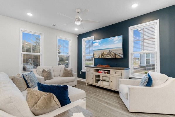 TV - 3 Bdrms- 4 Beds- Dog Friendly, Pub, Beach Shuttle (North Myrtle Beach)