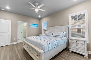 4 bedrooms, WiFi, bed sheets