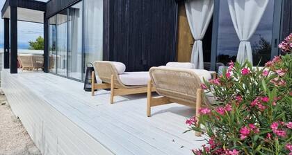 The Sea View With Pool