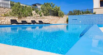 The Sea View with pool