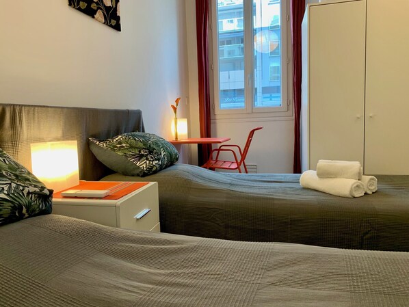 2 slaapkamers, een strijkplank/strijkijzer, gratis wifi, beddengoed