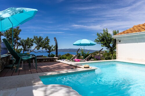 Villa Kety with Pool -Seaview