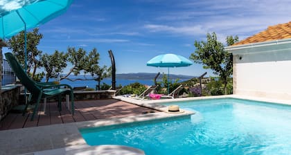 Villa Kety with Pool -Seaview