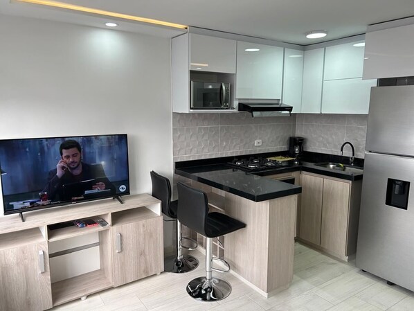 Fridge, microwave, oven, stovetop