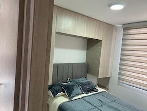 2 bedrooms, WiFi, bed sheets