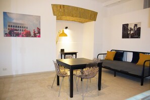 Interior - Home Rent Mancini is located in the heart of pulsating Rome. (Roma)